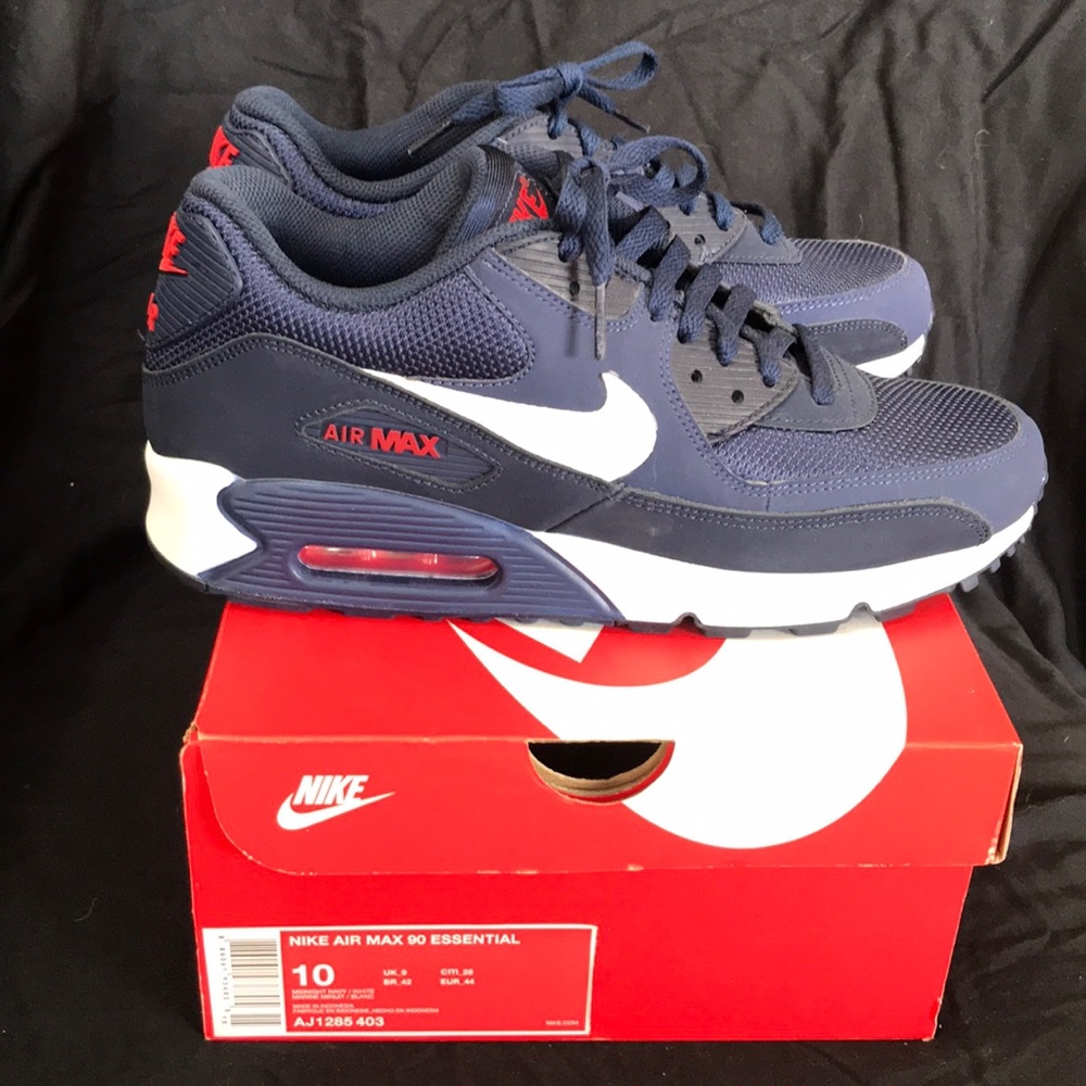 Men’s NIKE Air Max Brand New Size 10